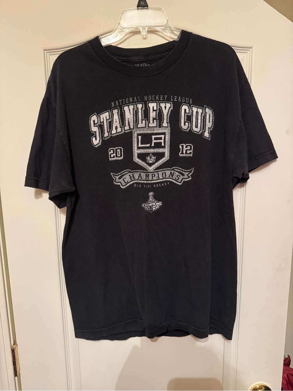 NHL Los Angeles Kings Stanley Cup Champions 2012 Old Time Hockey Shirt Large Men